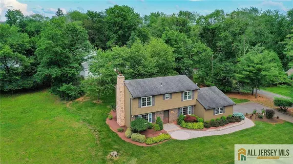 825 Hoes LN W, Piscataway, NJ 08854