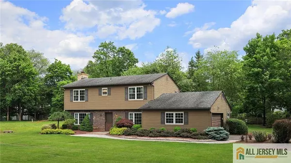 825 Hoes LN W, Piscataway, NJ 08854