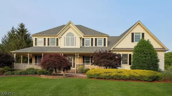 74 Oxford Pl, Hillsborough Twp., NJ 08844