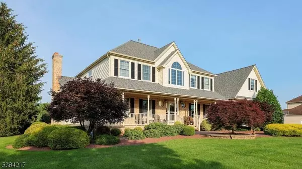 74 Oxford Pl, Hillsborough Twp., NJ 08844