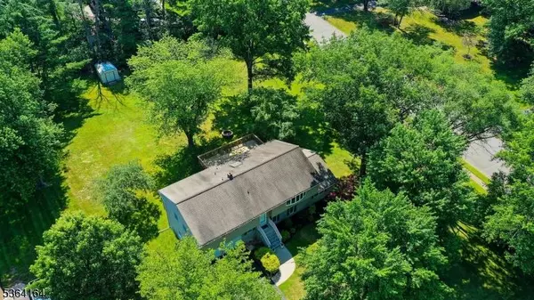 2 Ashwood Ter, Hillsborough Twp., NJ 08844