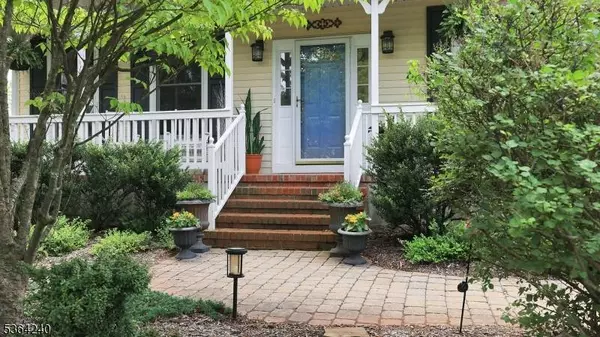 60 Van Zandt Dr, Hillsborough Twp., NJ 08844