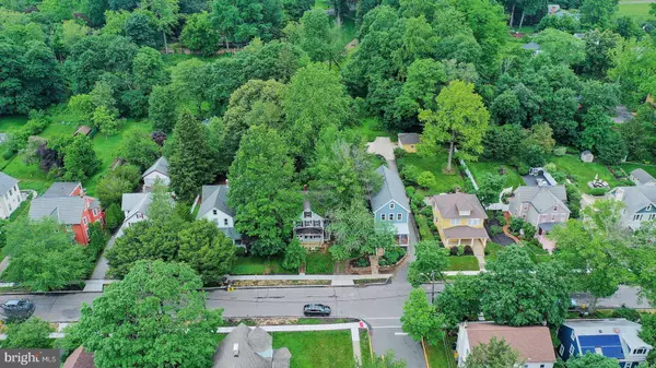 18 HART AVE, Hopewell, NJ 08525