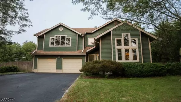 73 Beechwood Cir, Hillsborough Twp., NJ 08844