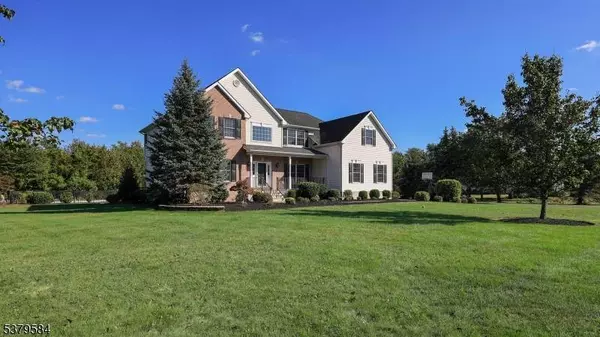 2 Steeple Dr, Hillsborough Twp., NJ 08844