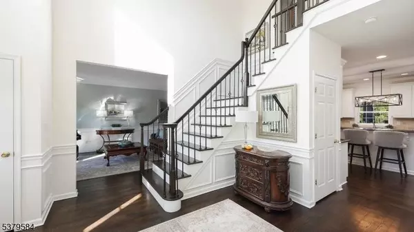 2 Steeple Dr, Hillsborough Twp., NJ 08844