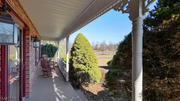 8 Bronson Way, Montgomery Twp., NJ 08558