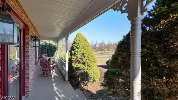 8 Bronson Way, Montgomery Twp., NJ 08558