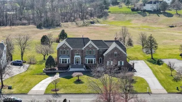26 Davenport Way, Hillsborough Twp., NJ 08844