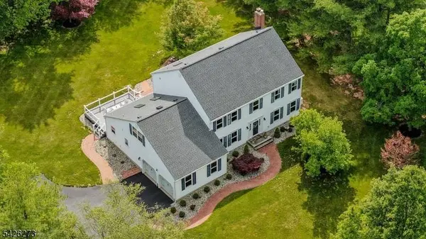 77 Ridgeview Dr, Montgomery Twp., NJ 08502