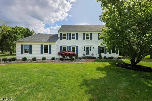 77 Ridgeview Dr, Montgomery Twp., NJ 08502