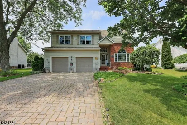 9 Lane Rd, Hillsborough Twp., NJ 08844