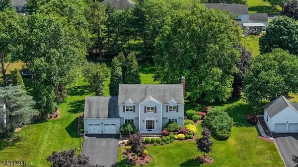 13 Daniel Dr, Hillsborough Twp., NJ 08844