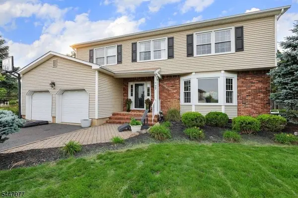 77 Rohill Rd, Hillsborough Twp., NJ 08844