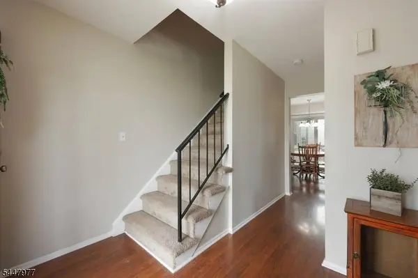 77 Rohill Rd, Hillsborough Twp., NJ 08844