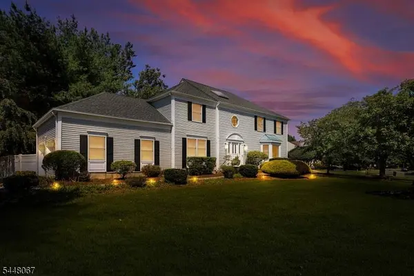 19 Joshua Dr, Hillsborough Twp., NJ 08844
