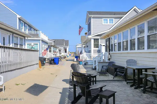 3 Hayes Court, Point Pleasant Beach, NJ 08742