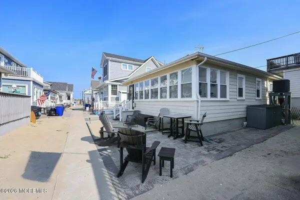 3 Hayes Court, Point Pleasant Beach, NJ 08742