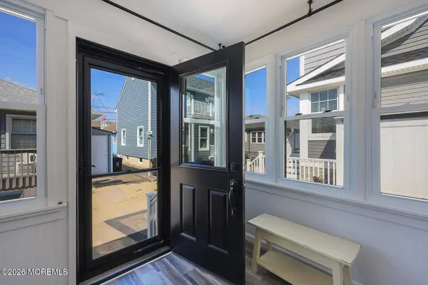 3 Hayes Court, Point Pleasant Beach, NJ 08742