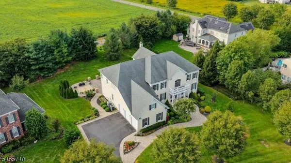 26 Drost Ln, Hillsborough Twp., NJ 08844