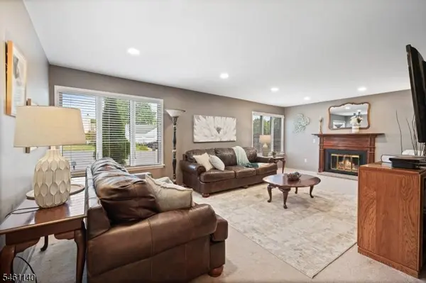 3 Wythe Cir, Hillsborough Twp., NJ 08844