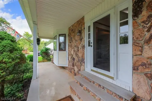 3 Ivy Ln, Hillsborough Twp., NJ 08844