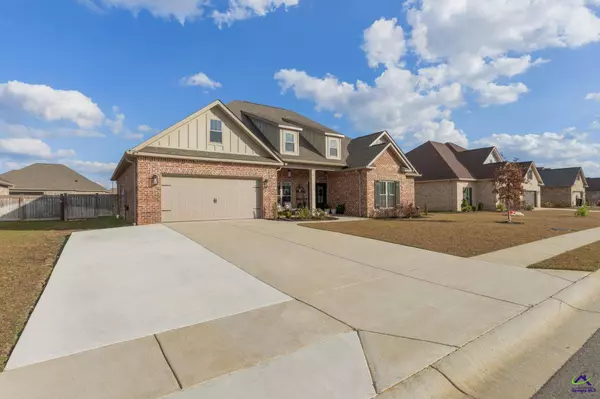 107 Brook Hollow Court, Kathleen, GA 31047