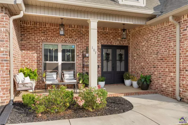 107 Brook Hollow Court, Kathleen, GA 31047