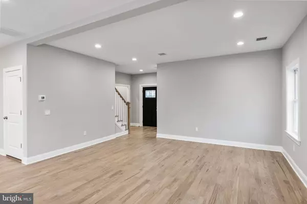 42 W. MOHAWK DRIVE, Little Egg Harbor Twp, NJ 08087