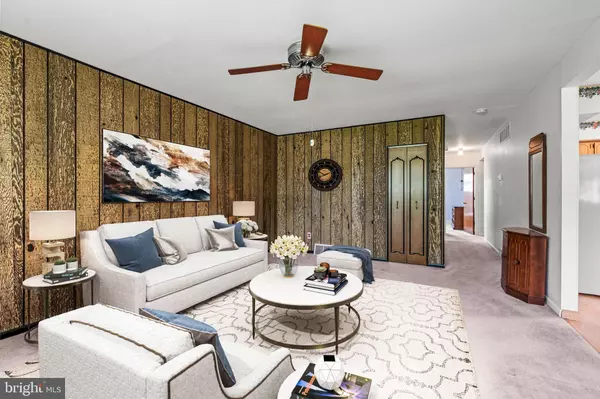 1321 STEWART AVE, Blackwood, NJ 08012