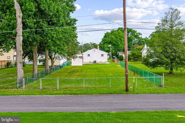 1314 W ATLANTIC AVE, Blackwood, NJ 08012