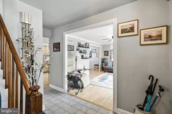 209 MCINTOSH RD, Cherry Hill, NJ 08003