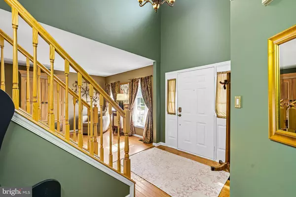 21 HILLSIDE LN, Mount Laurel, NJ 08054