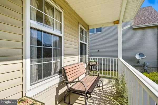 21 HILLSIDE LN, Mount Laurel, NJ 08054