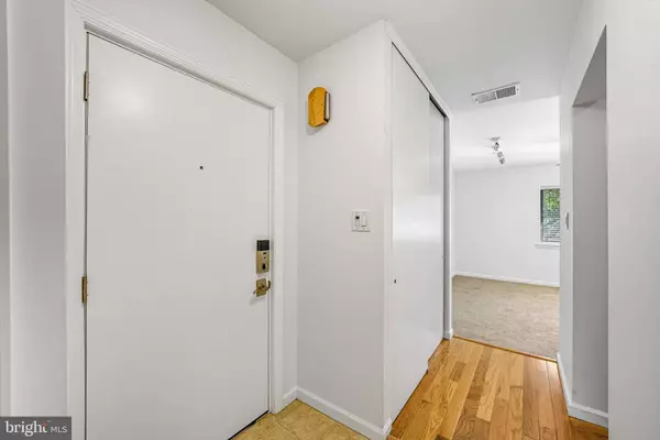 12-B E DAISY LN, Mount Laurel, NJ 08054