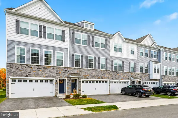 22 CARDINAL WAY, Mount Laurel, NJ 08054