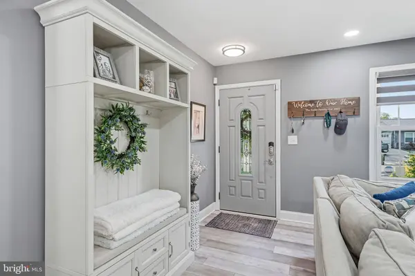 15 GRAYBURN DR, Marlton, NJ 08053
