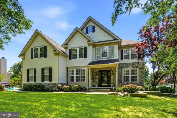 18 SHAMROCK RD, Lumberton, NJ 08048