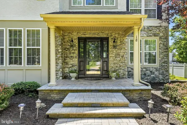 18 SHAMROCK RD, Lumberton, NJ 08048