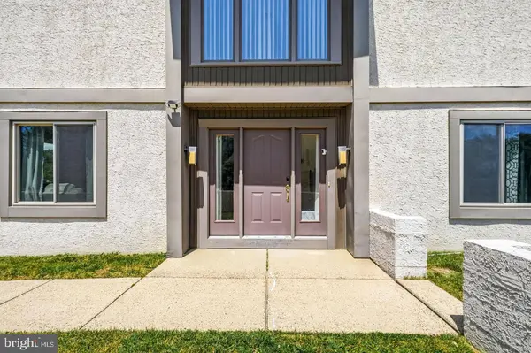 14 COUNTRY WALK, Cherry Hill, NJ 08003