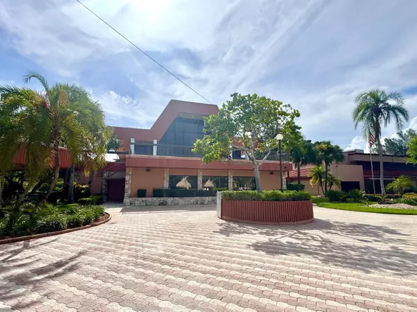 3040 Holiday Springs BLVD 106, Margate, FL 33063