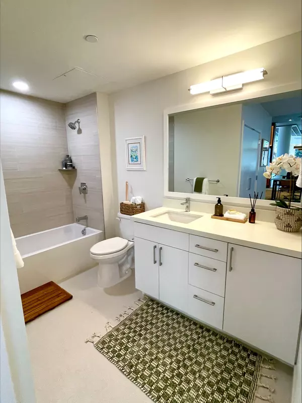 Kahuina-Bath-Lamaku