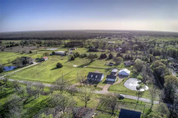 6481 Brookfield Drive, Quinlan, TX 75474