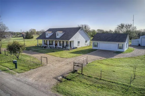 6481 Brookfield Drive, Quinlan, TX 75474