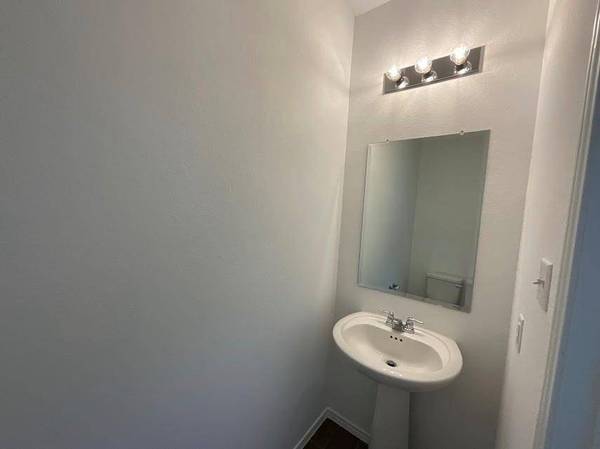 337 REDONDA DR, Liberty Hill, TX 78642