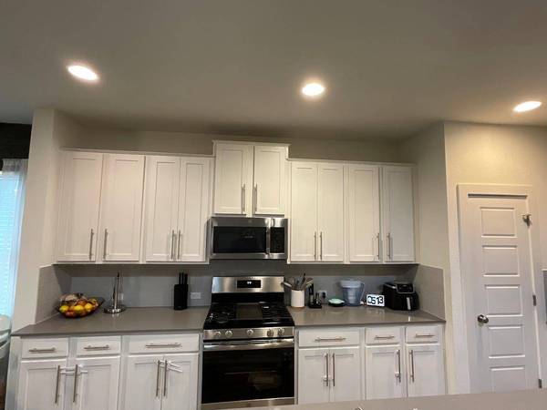 624 Golden Glory RD, Leander, TX 78641