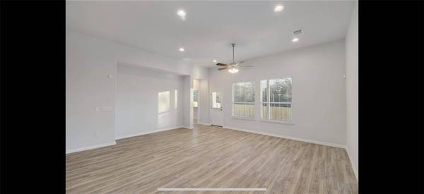 100 Petersburg ST, Leander, TX 78641