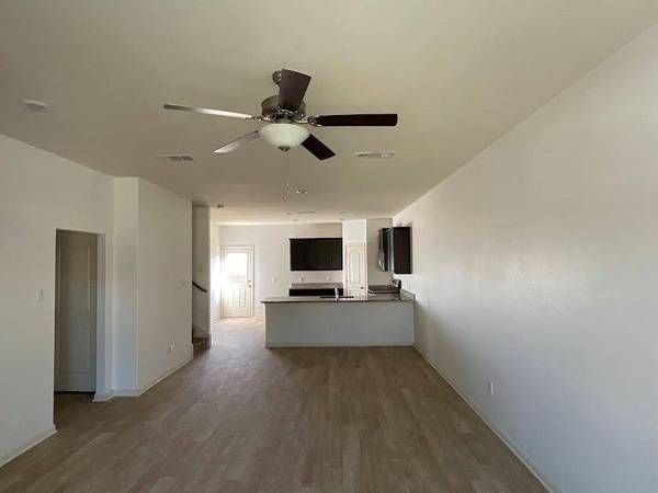 172 Allington CIR, Jarrell, TX 76537