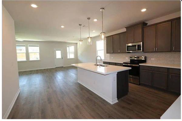 121 Andesite TRL, Liberty Hill, TX 78642