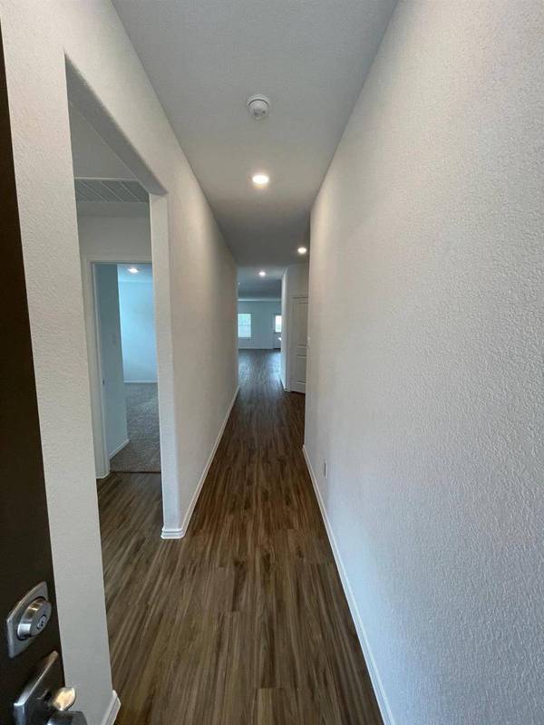 5813 Bianca DR, Round Rock, TX 78665